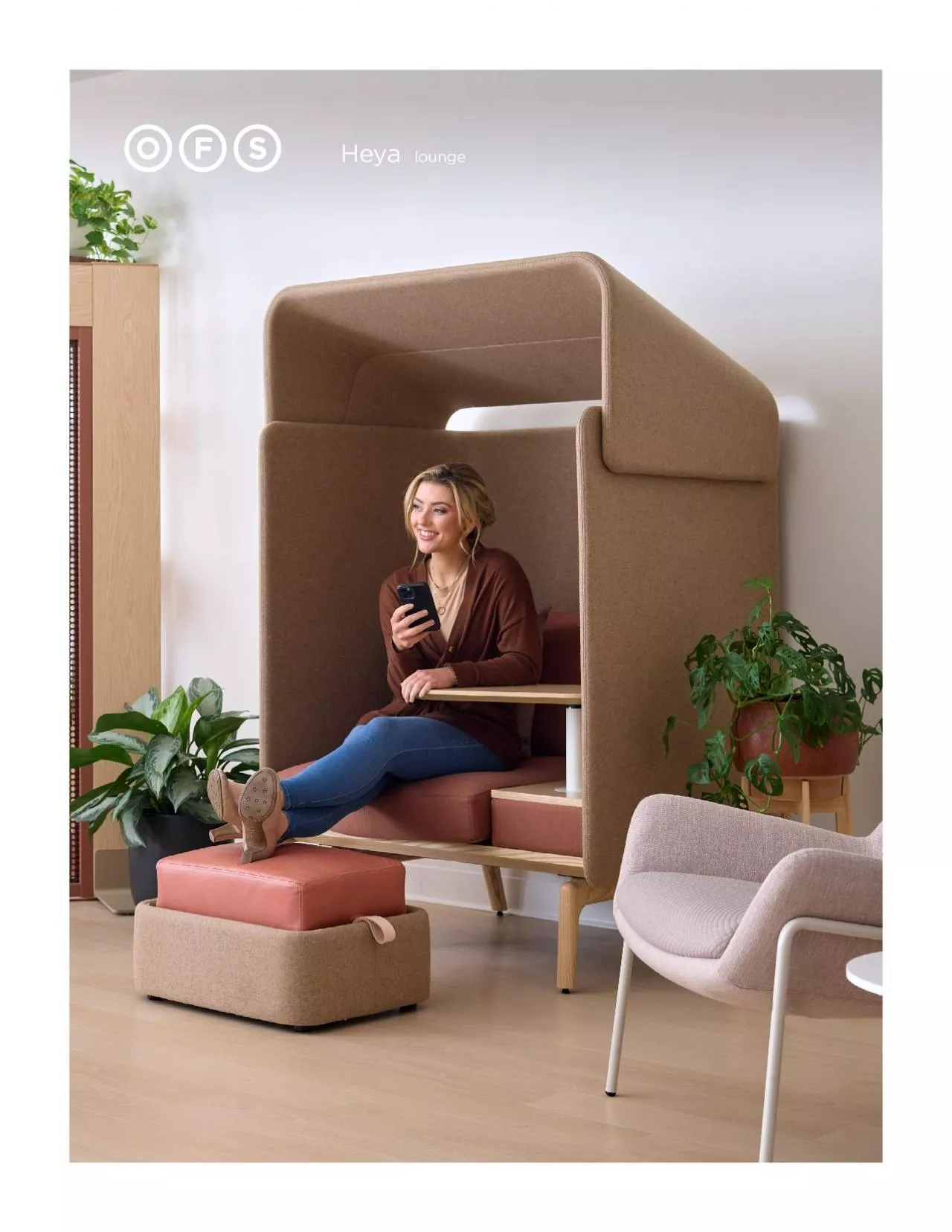 PDF-Creating rooms within roomsPeople need places to focus, and meeting ro